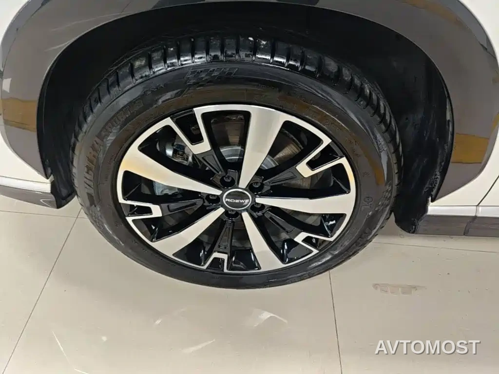 Roewe D5X DMH 2024 Model 135 Technology Edition — фото 23