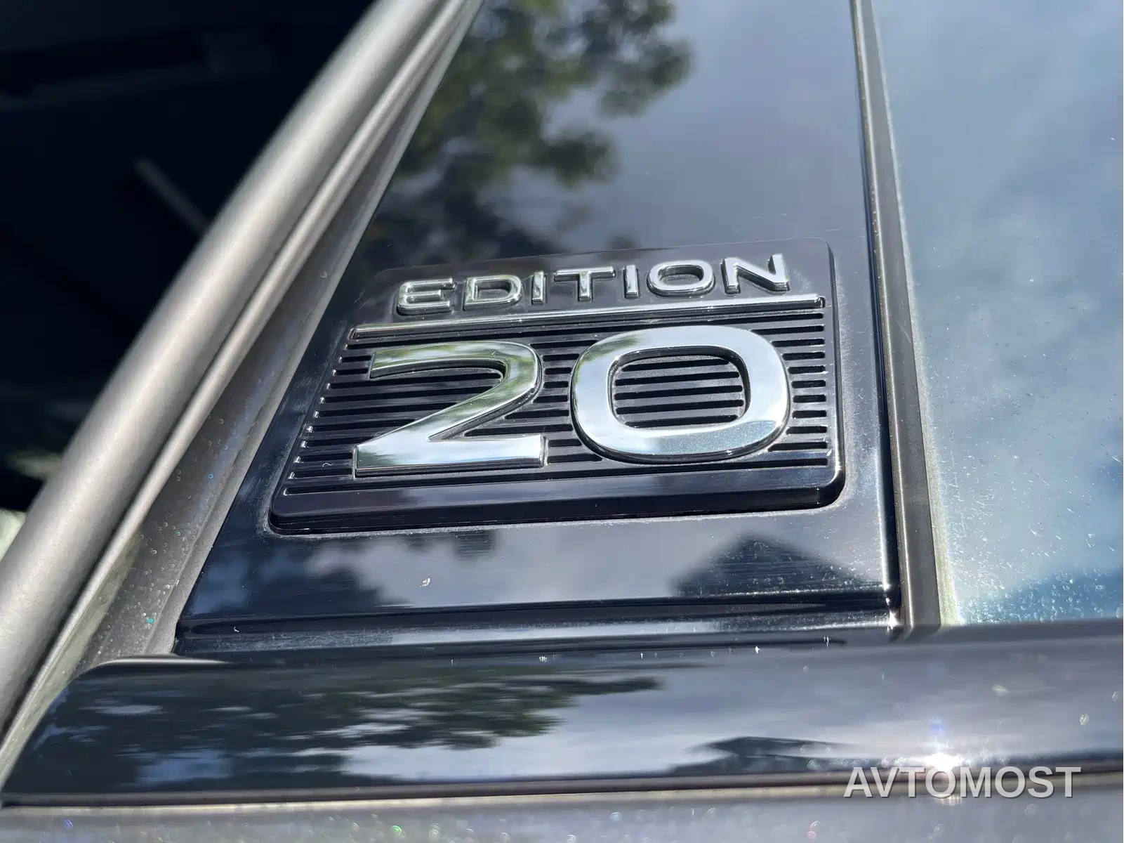 Volkswagen Touareg 2022 3.0TSI 20th Anniversary Special Edition — фото 18