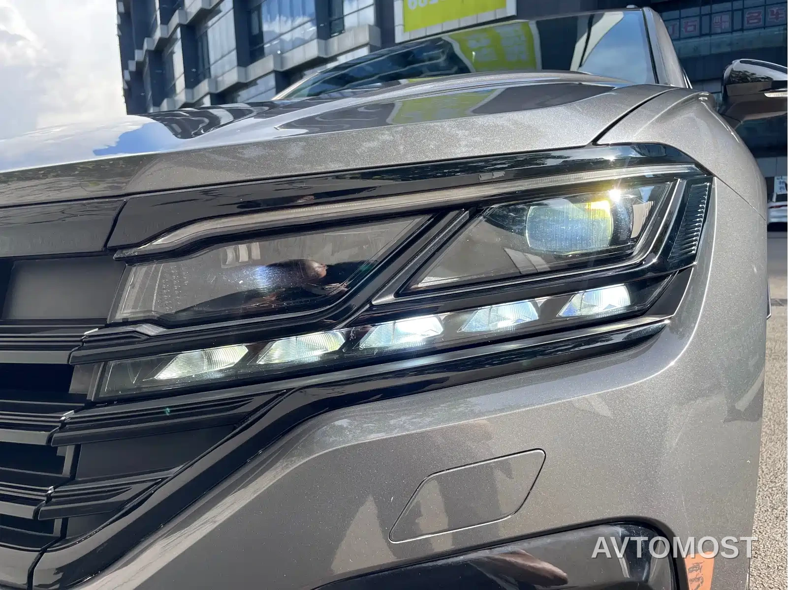 Volkswagen Touareg 2022 3.0TSI 20th Anniversary Special Edition — фото 29