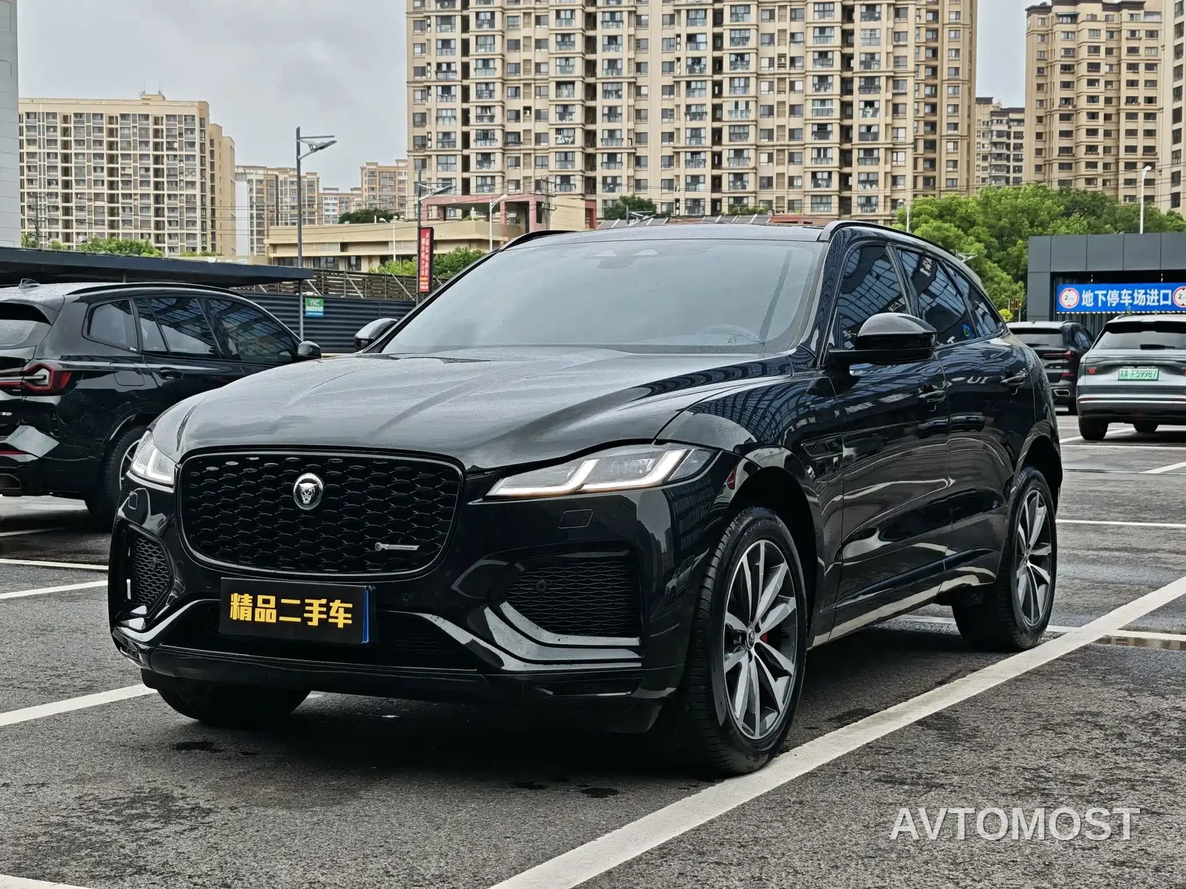 Jaguar F-PACE 2024 P250 R-Dynamic SE — фото 1