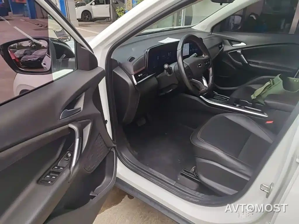 Chevrolet Trax 2023 Model Tracker RS 1.5T CVT Cool — фото 15