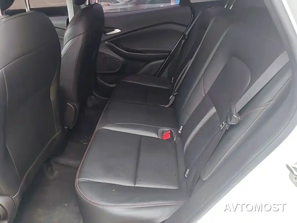Chevrolet Trax 2023 Model Tracker RS 1.5T CVT Cool — фото 16