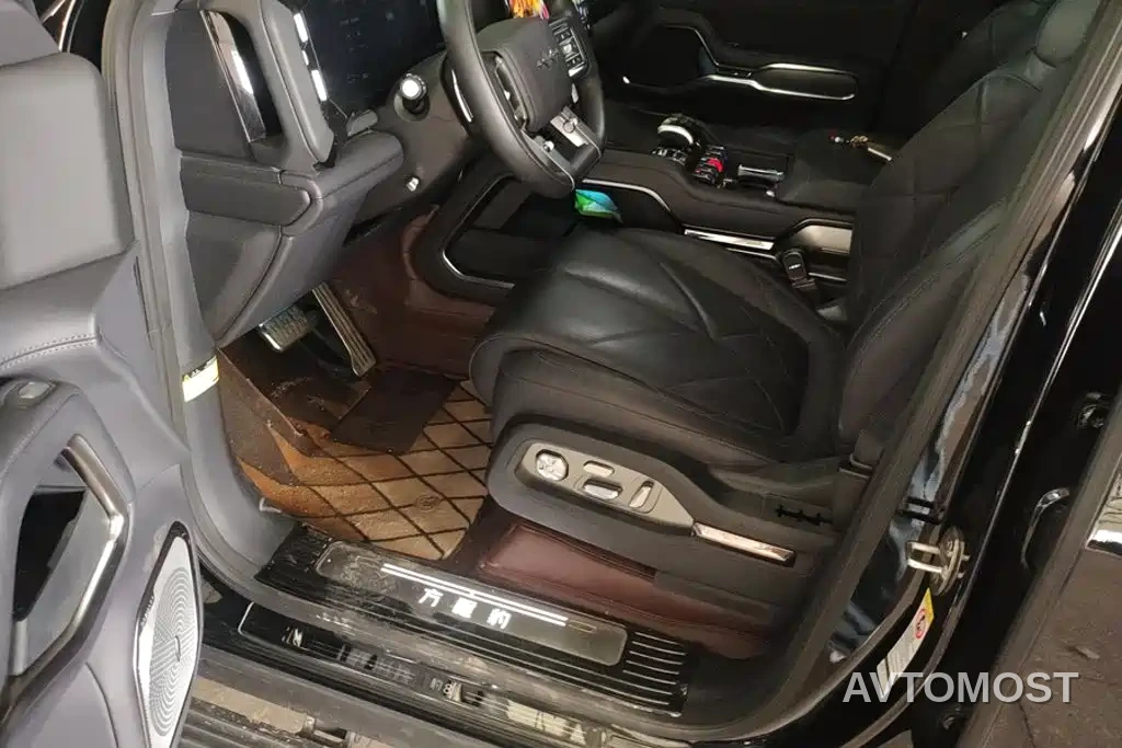 Fang Cheng Bao Leopard 8 2025 Zhiyong Flagship 7-Seater — фото 6