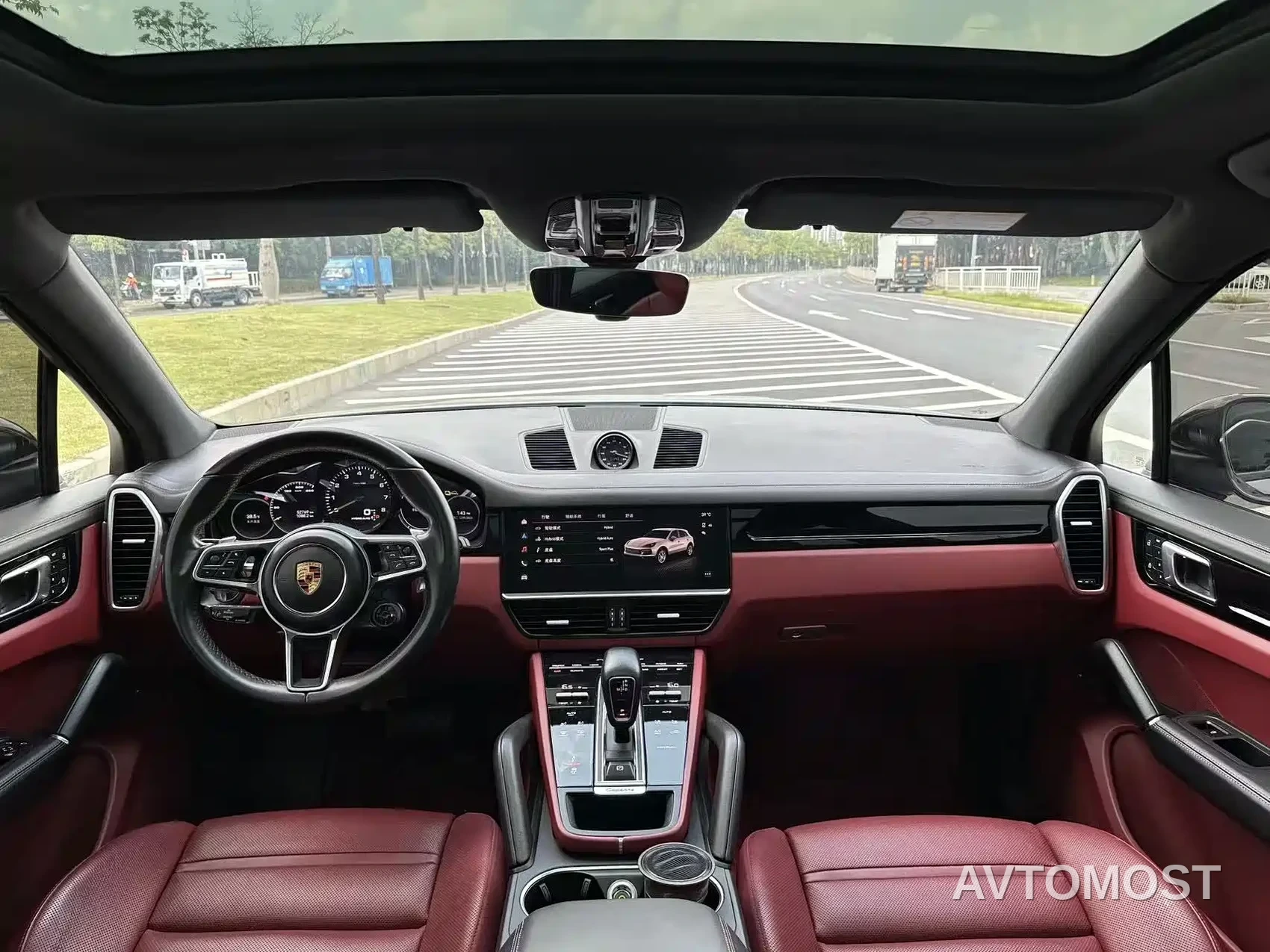 Porsche Cayenne New Energy 2022 Cayenne E-Hybrid 2.0T Platinum Edition — фото 6