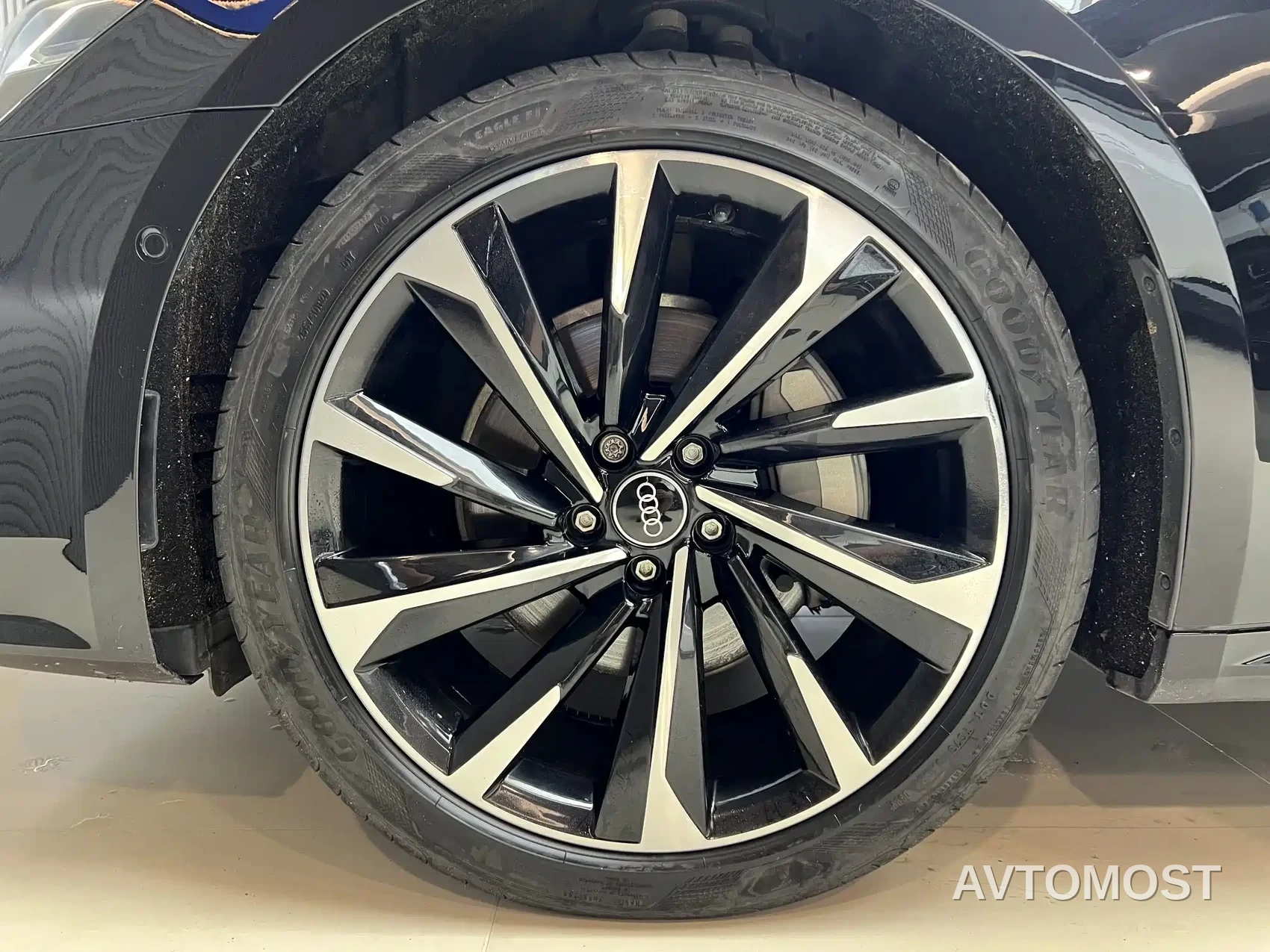 Audi A7L 2022 45 TFSI quattro S-line Vision Crystal Package — фото 18