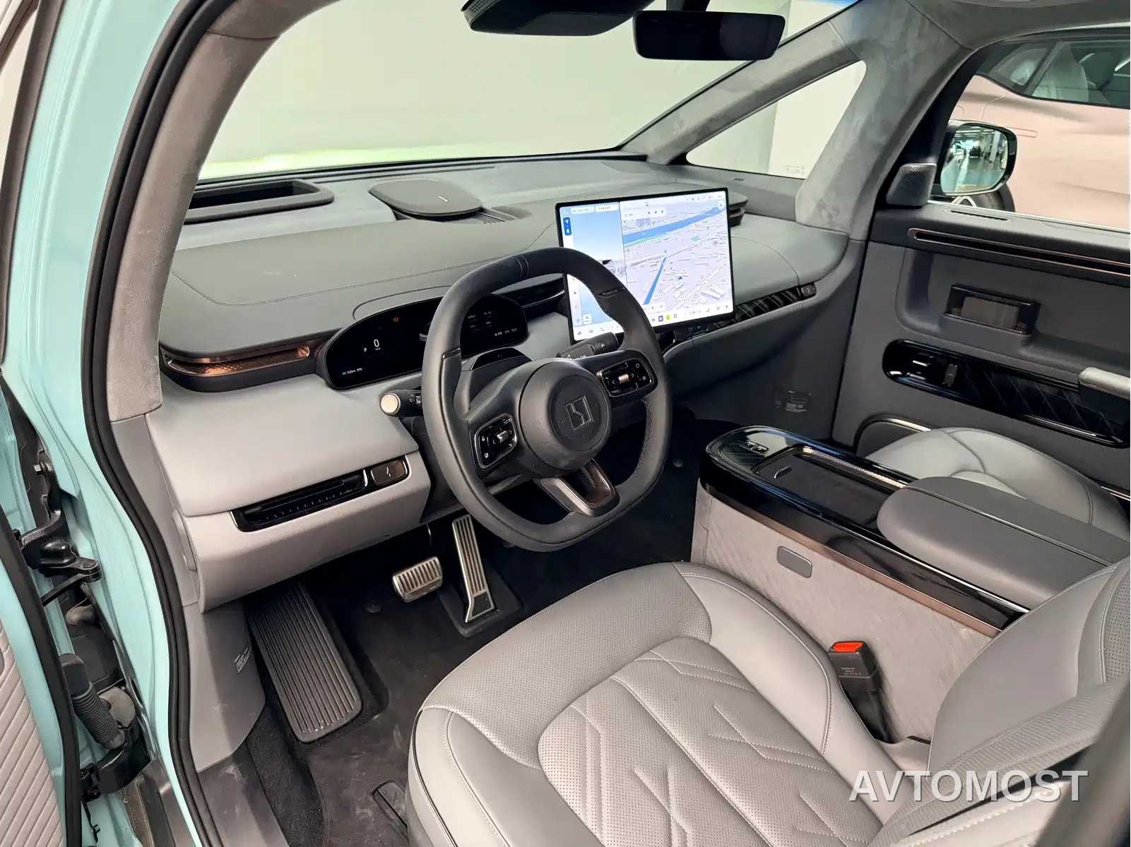 Zeekr MIX 2025 Smart Driving Edition — фото 9