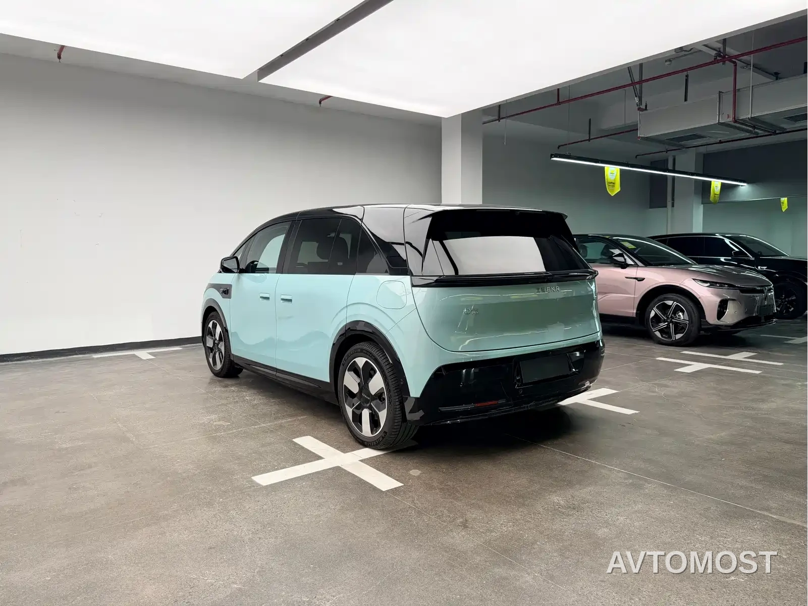 Zeekr MIX 2025 Smart Driving Edition — фото 6