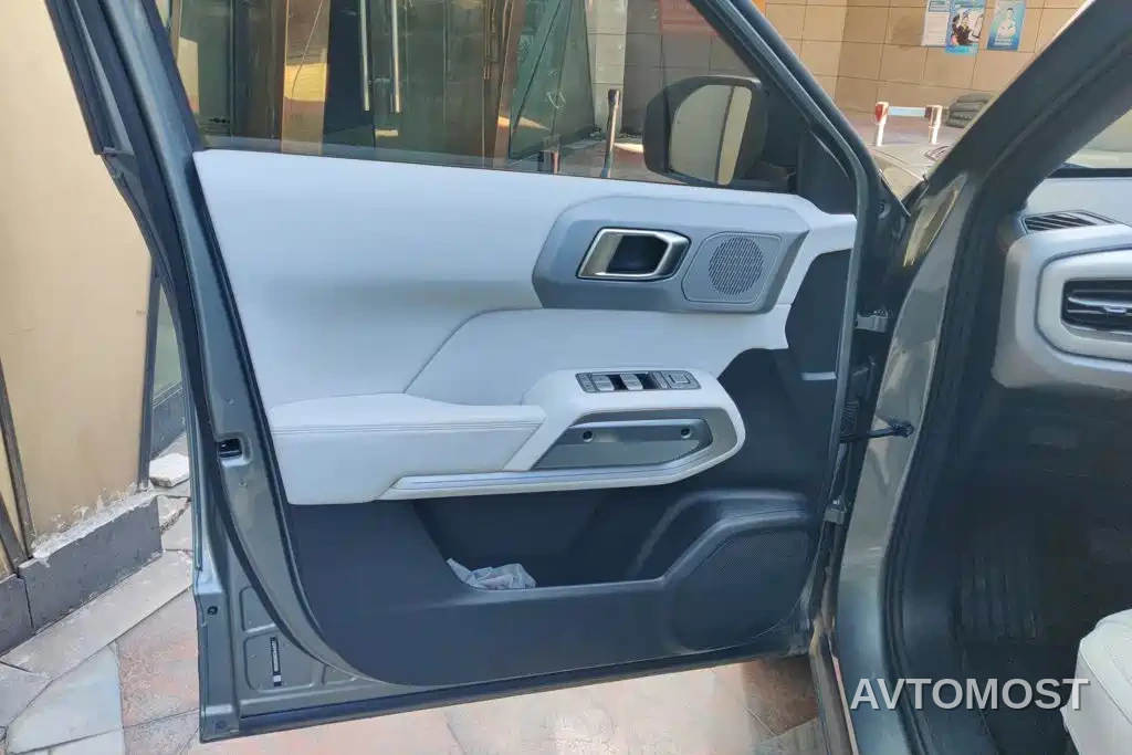 Fang Cheng Bao Titanium 3 2025 Model 501KM AWD Smart Drive Max Edition — фото 7