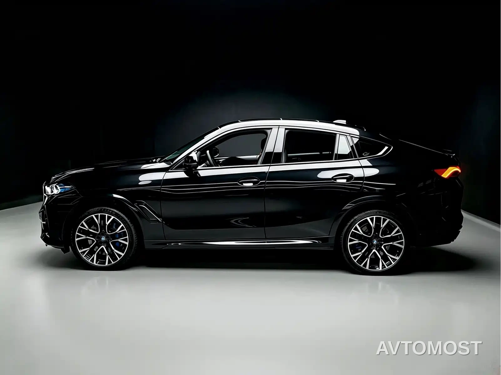 BMW X6 M 2023 Model X6 M Thunder Edition — фото 2