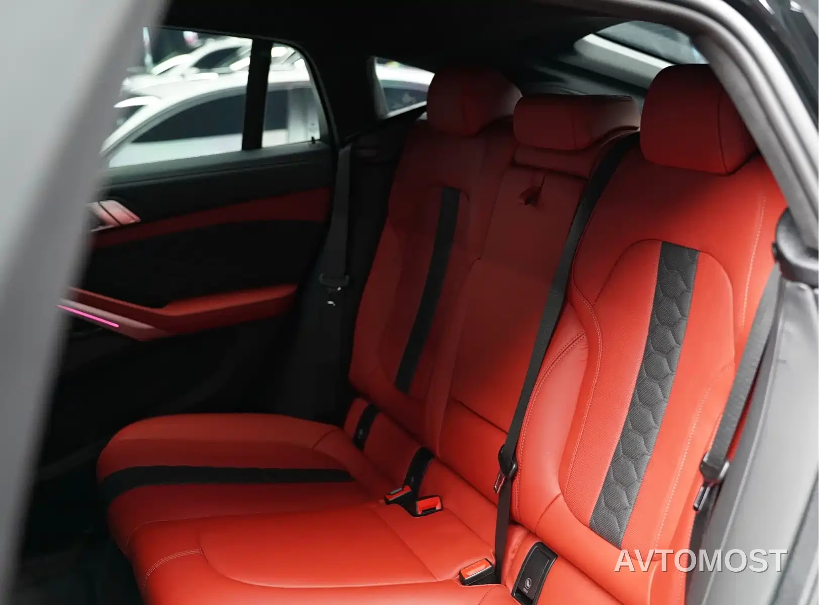 BMW X6 M 2023 Model X6 M Thunder Edition — фото 9