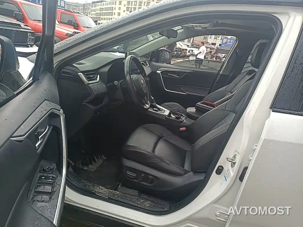 Toyota Wildlander New Energy 2021 High Performance Edition 2.5L AWD Power Version — фото 12
