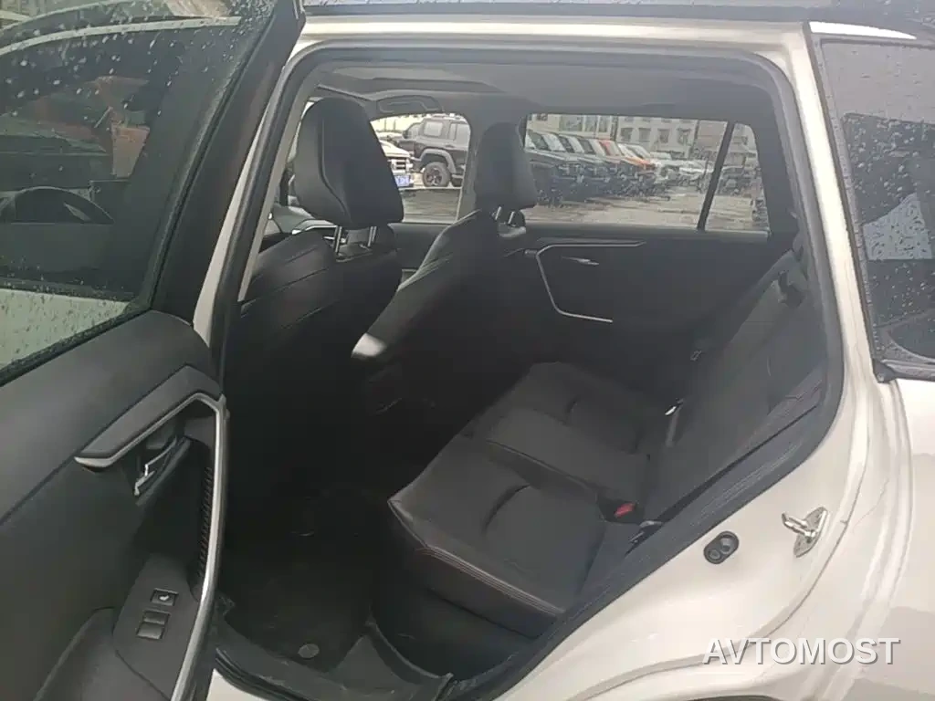 Toyota Wildlander New Energy 2021 High Performance Edition 2.5L AWD Power Version — фото 13