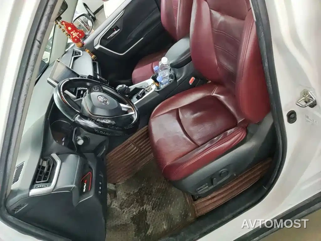 Toyota RAV4 Rongfang 2021 Hybrid 2.5L E-CVT Front-wheel Drive Elite Edition — фото 12
