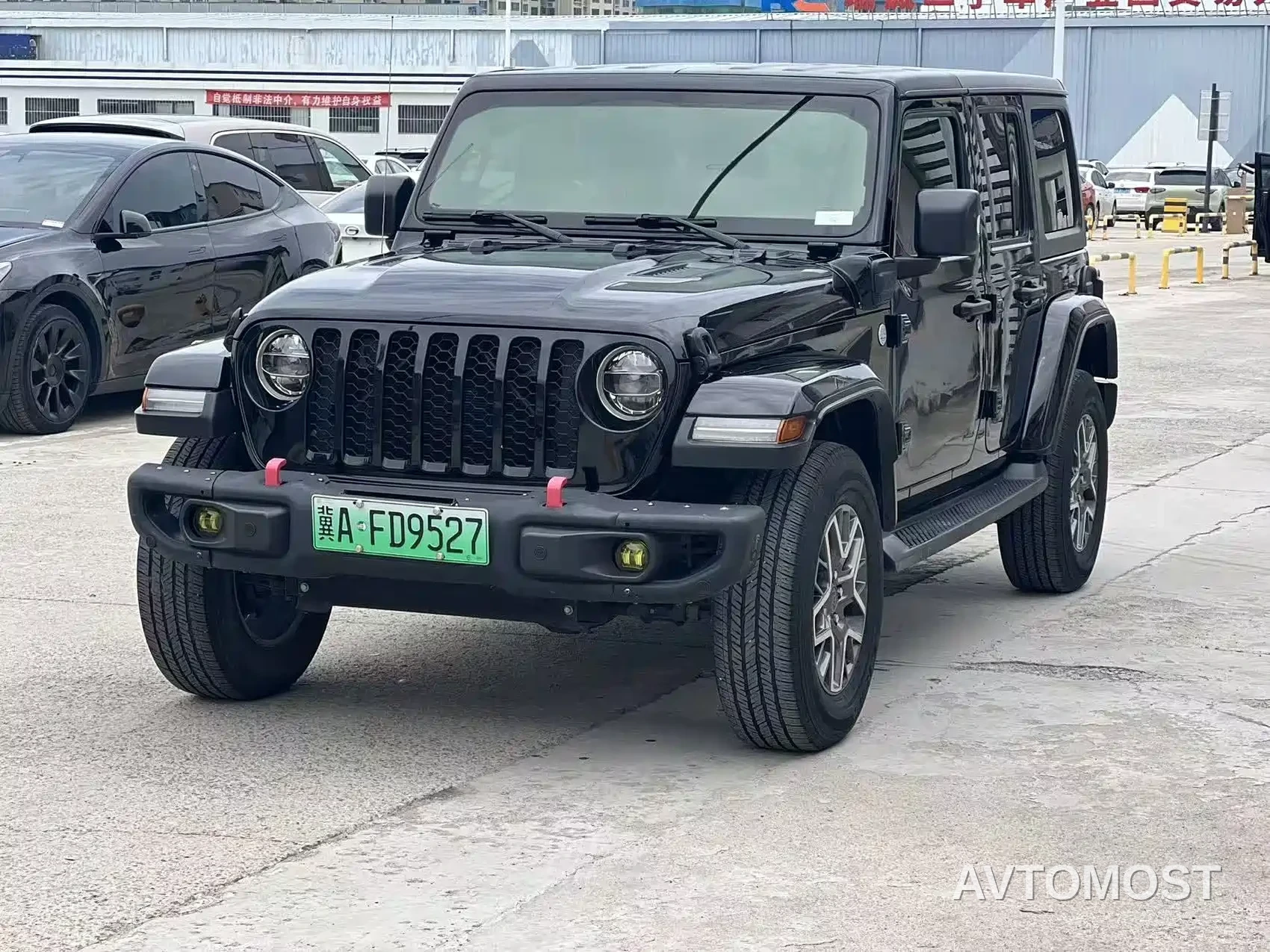 Jeep Wrangler 4xe 2021 4-Door 2.0T 4xe Sahara Launch Edition — фото 1