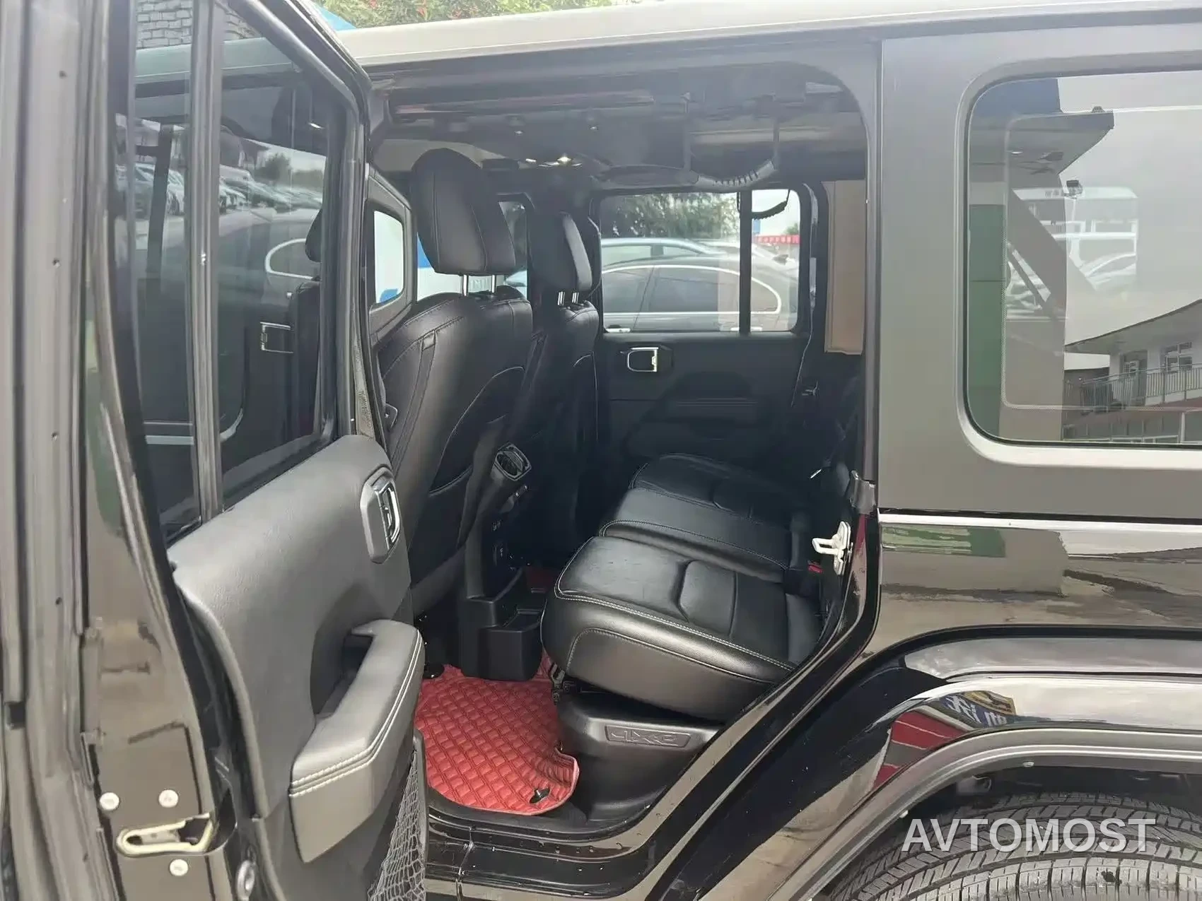 Jeep Wrangler 4xe 2021 4-Door 2.0T 4xe Sahara Launch Edition — фото 4
