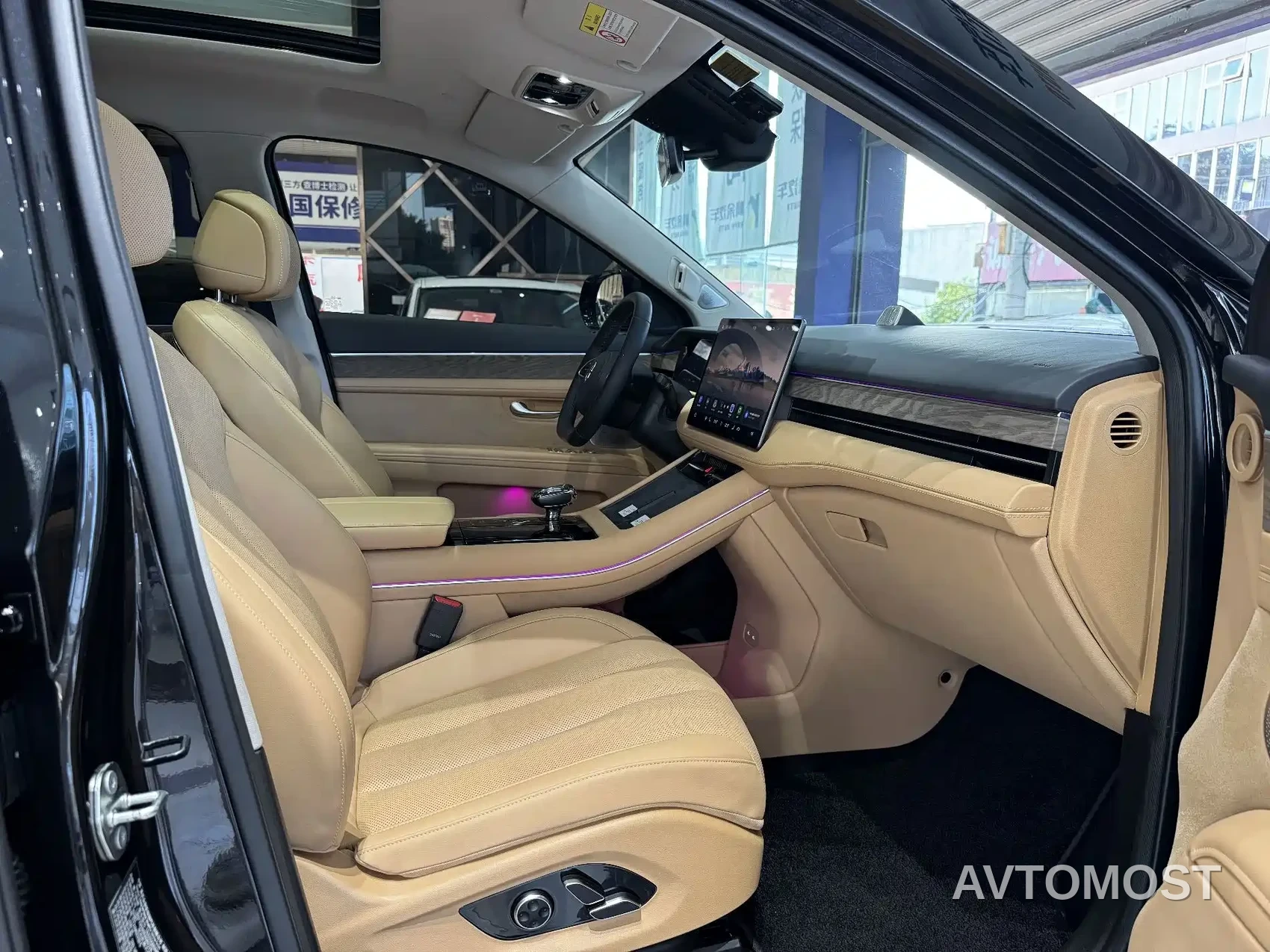 AITO M7 2022 1.5T RWD Comfort Edition — фото 8