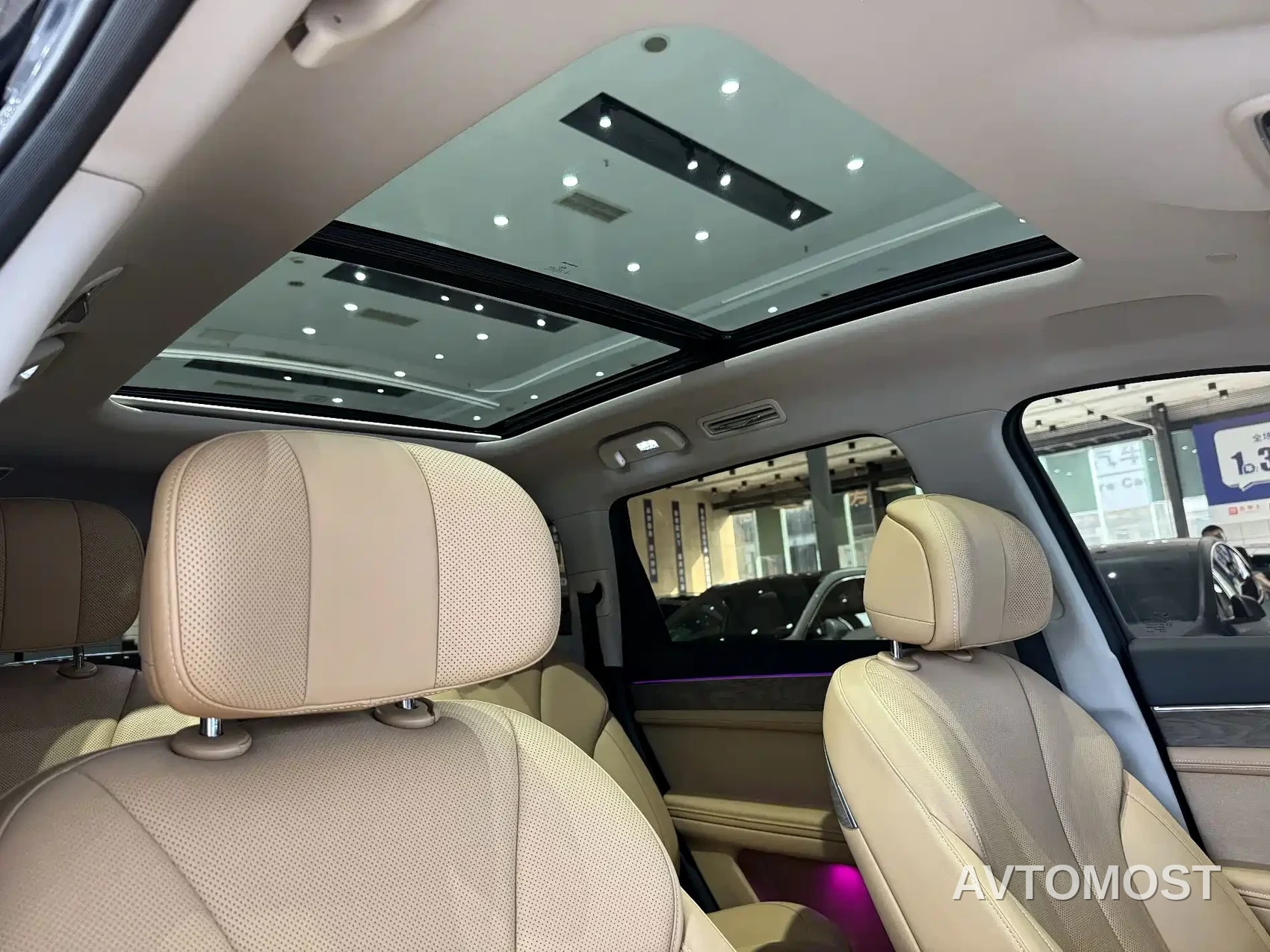 AITO M7 2022 1.5T RWD Comfort Edition — фото 9