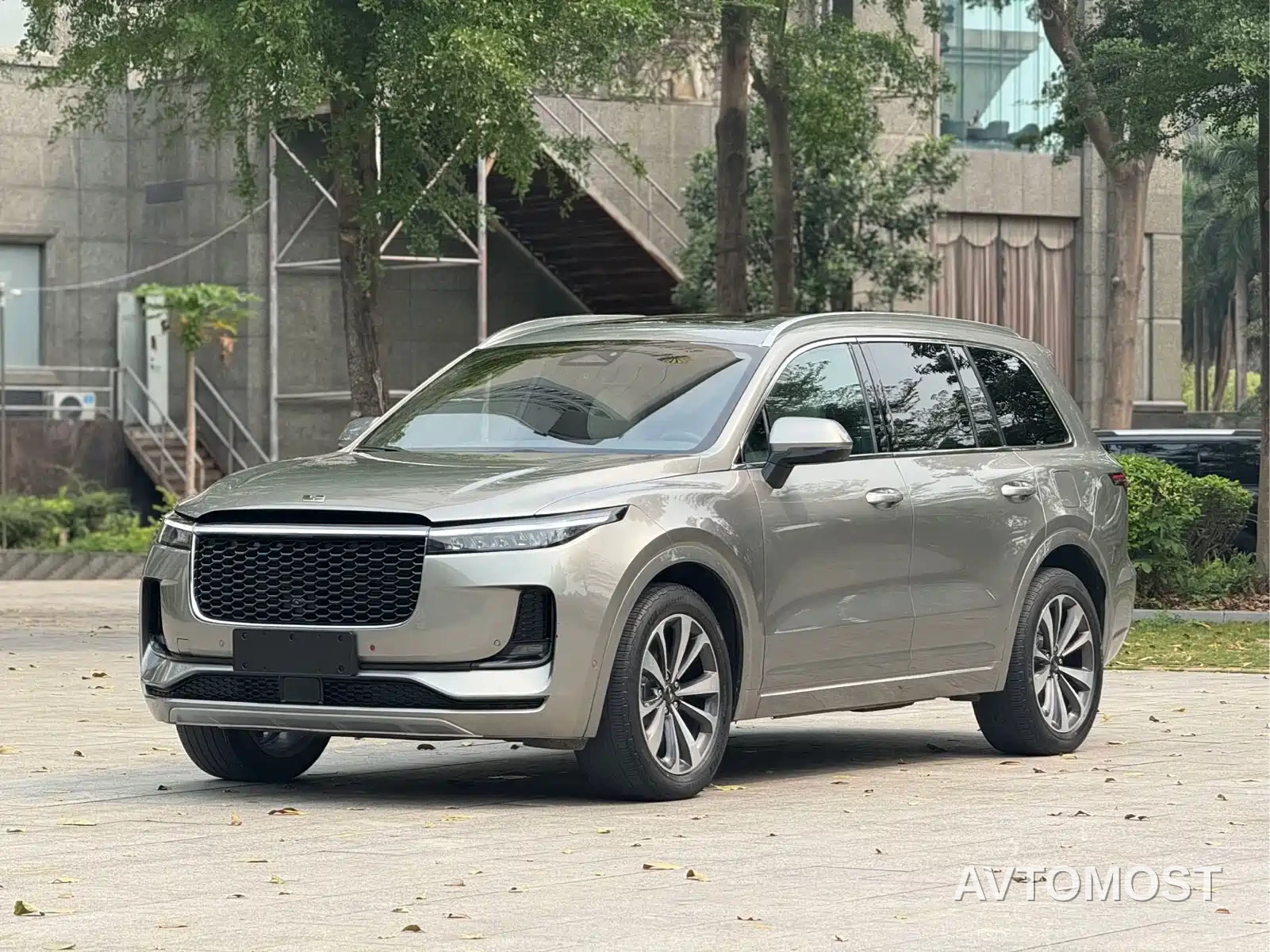 Li ONE 2021 Extended Range 6-Seater — фото 1