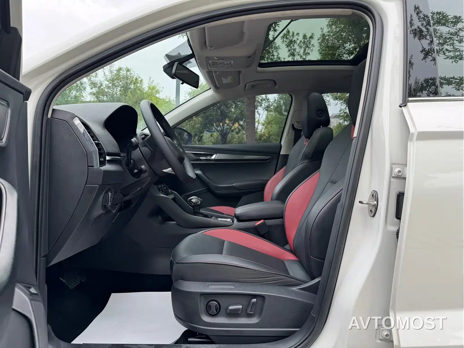 Škoda Karoq 2022 TSI280 Premium — фото 10