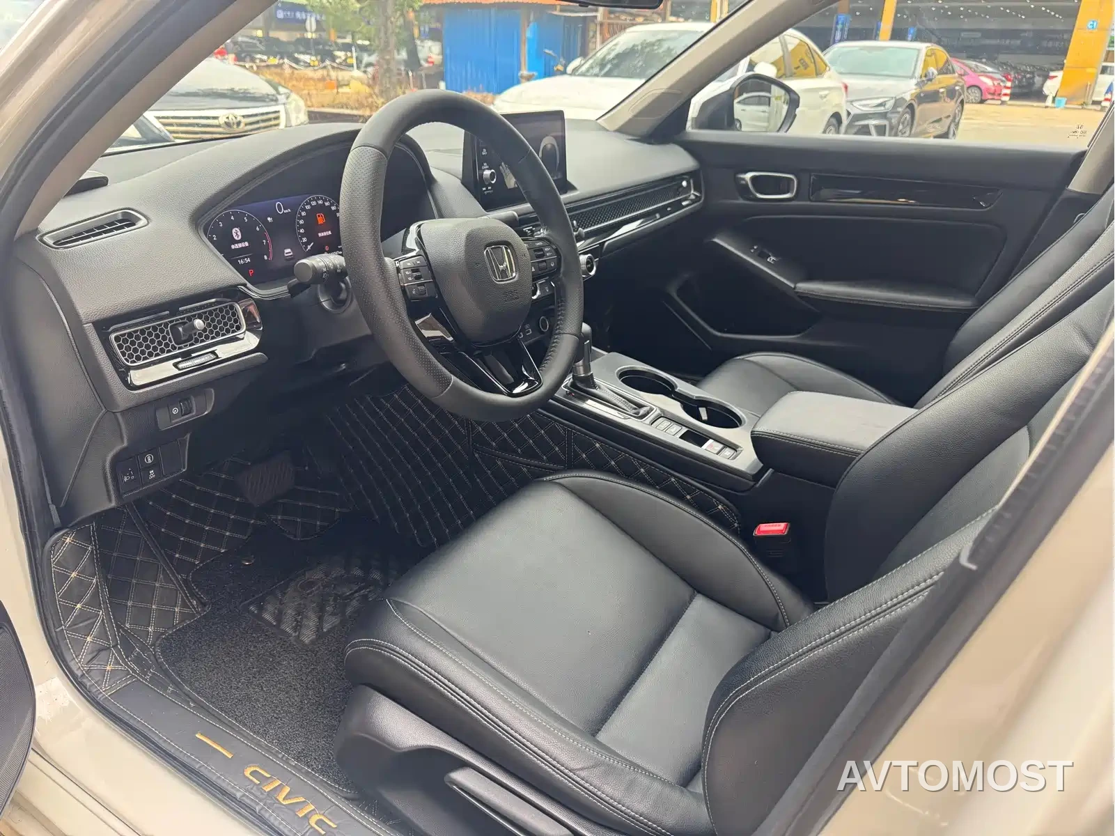 Honda Civic 2022 240TURBO CVT Sport Edition — фото 4