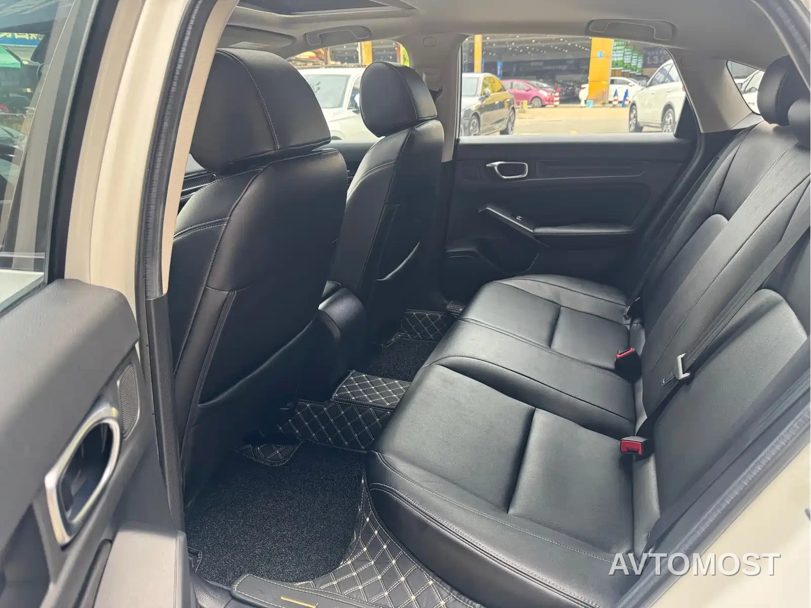 Honda Civic 2022 240TURBO CVT Sport Edition — фото 5
