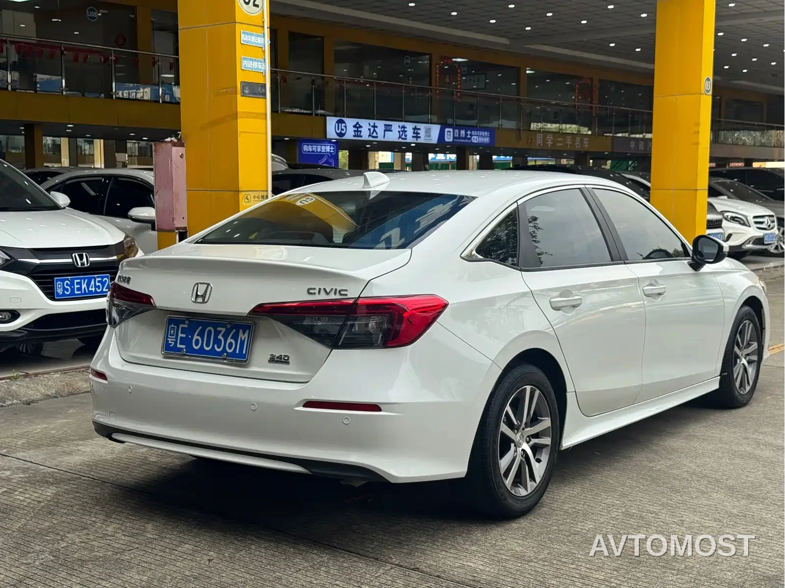 Honda Civic 2022 240TURBO CVT Sport Edition — фото 9