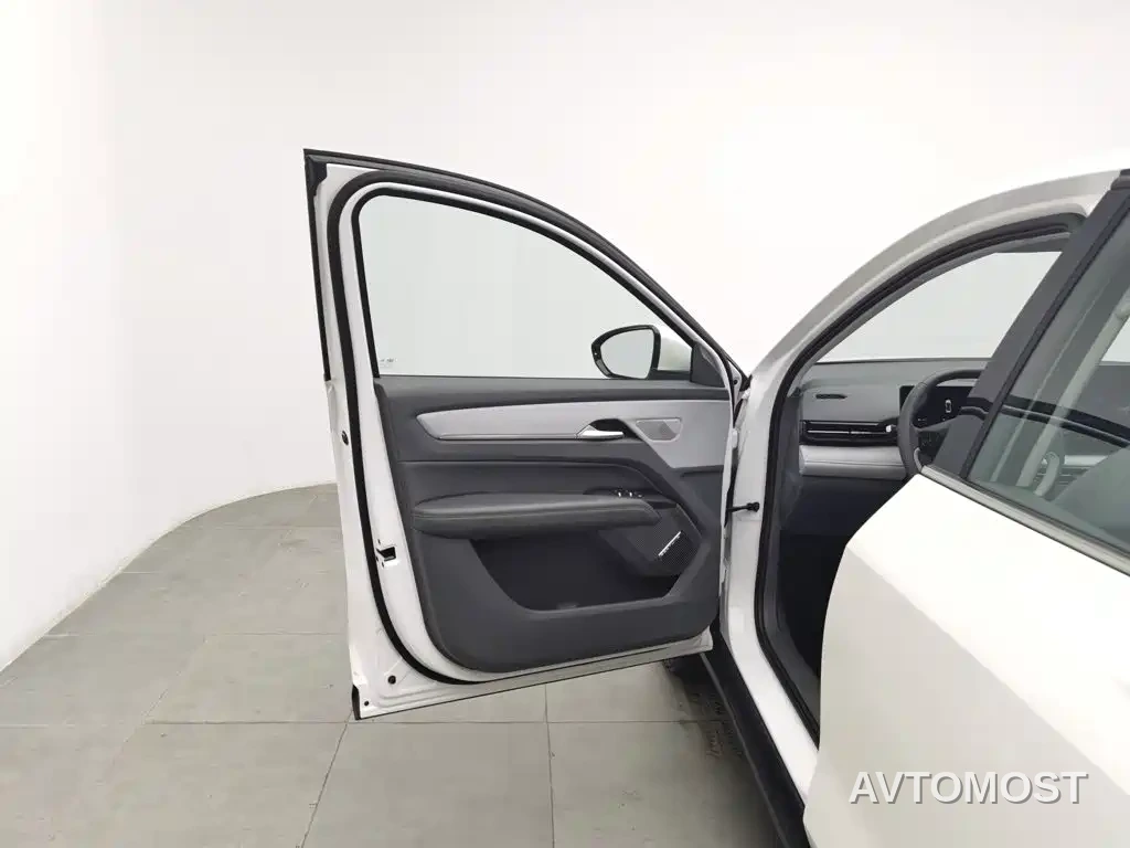 Besturn Yueyi 03 2025 Model 445km Delight Edition — фото 7