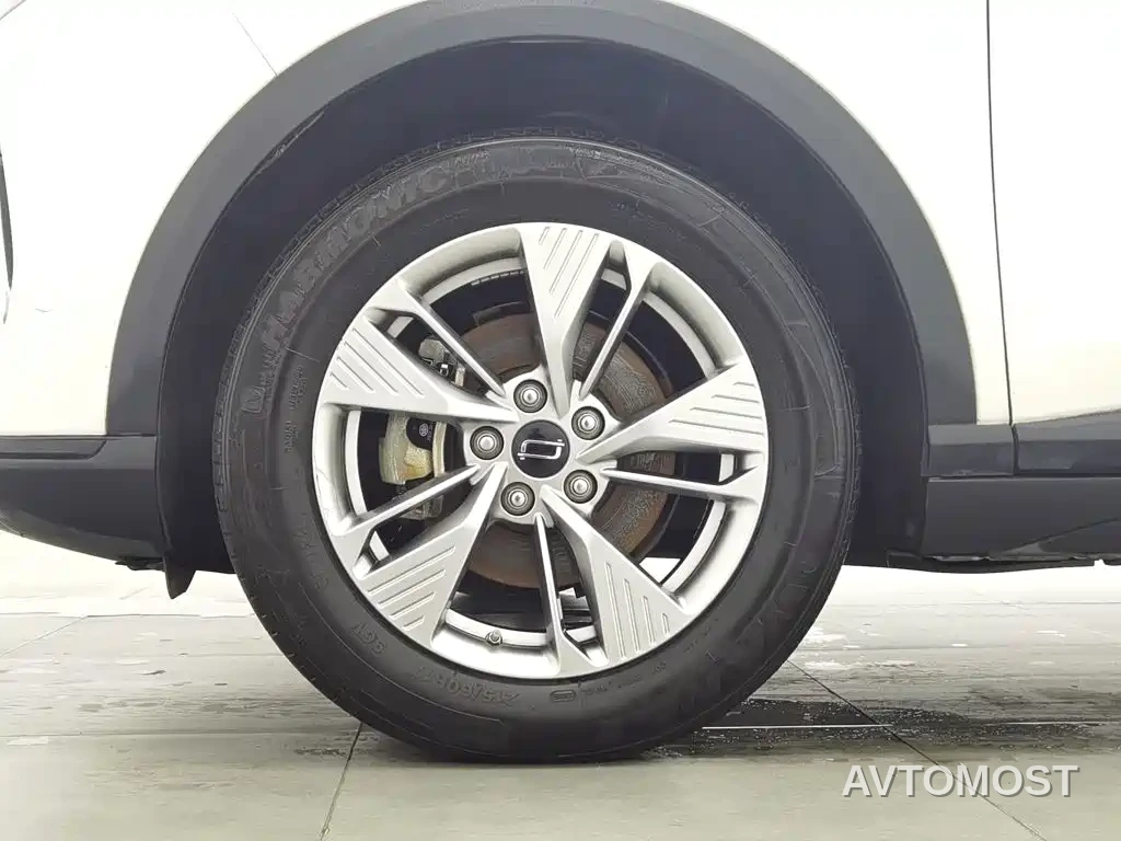 Besturn Yueyi 03 2025 Model 445km Delight Edition — фото 16