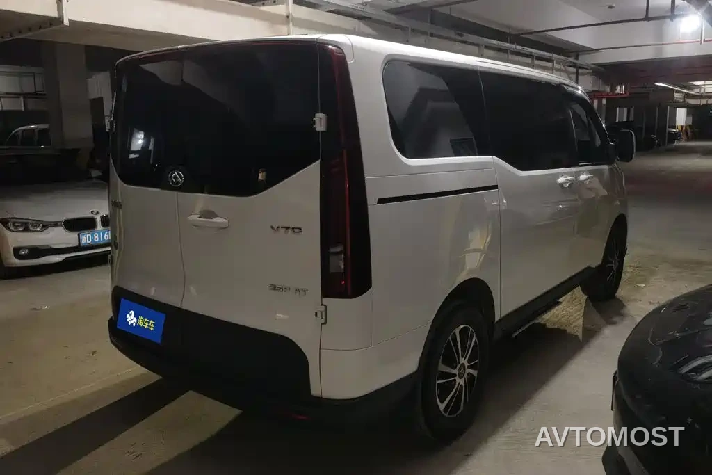 SAIC Maxus Xintu V70 2023 Model 2.0T Elite Edition Automatic Short Wheelbase Low Roof 5/6-Seater — фото 3