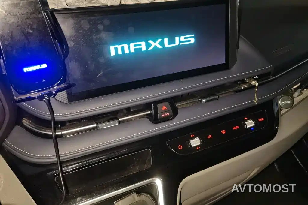 SAIC Maxus Xintu V70 2023 Model 2.0T Elite Edition Automatic Short Wheelbase Low Roof 5/6-Seater — фото 13