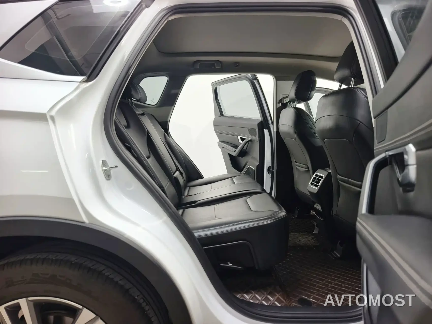 BYD Song Pro 2019 1.5T Automatic Elite — фото 16