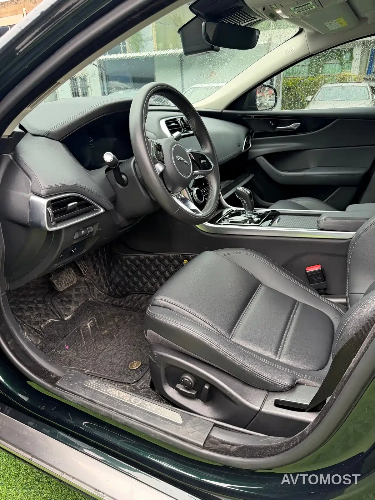 Jaguar XEL 2022 2.0T 250PS R-DYNAMIC S Progressive Sport Edition — фото 4