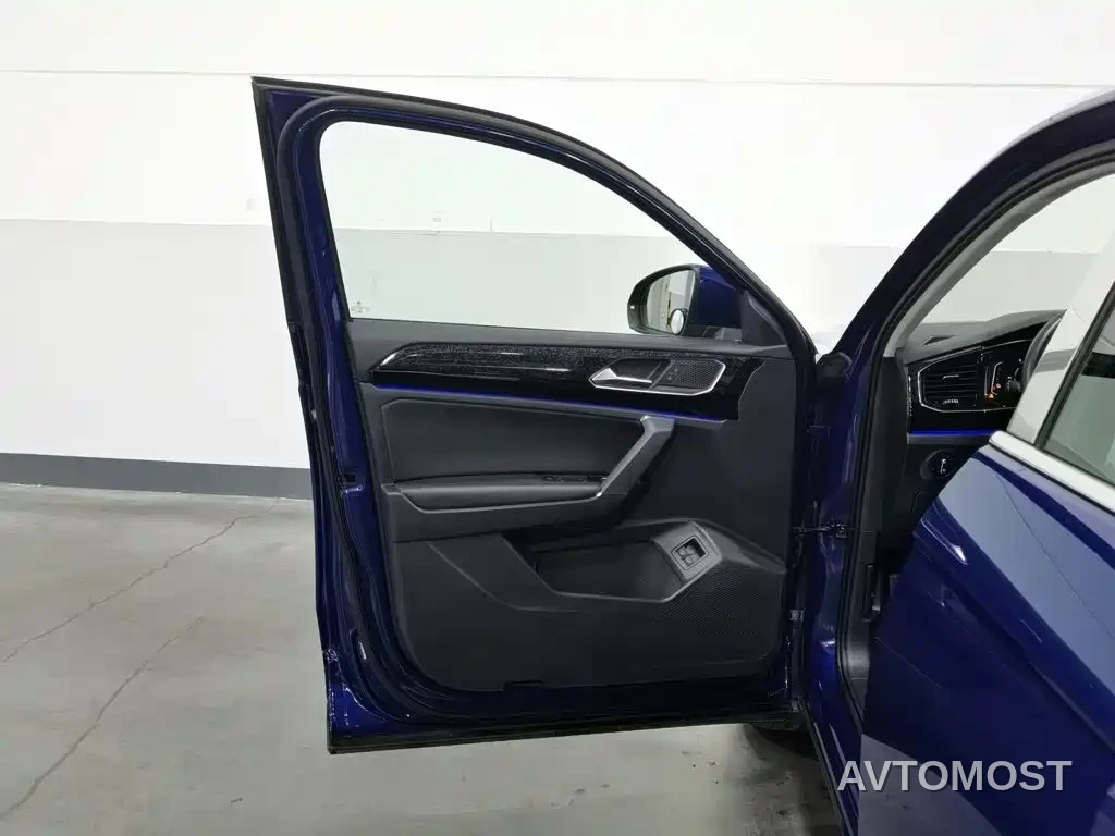 Volkswagen Tayron GTE Plug-in Hybrid 2020 Model 1.4T Luxury — фото 7