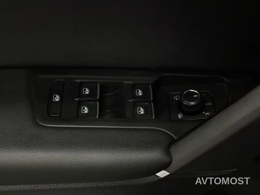Volkswagen Tayron GTE Plug-in Hybrid 2020 Model 1.4T Luxury — фото 8