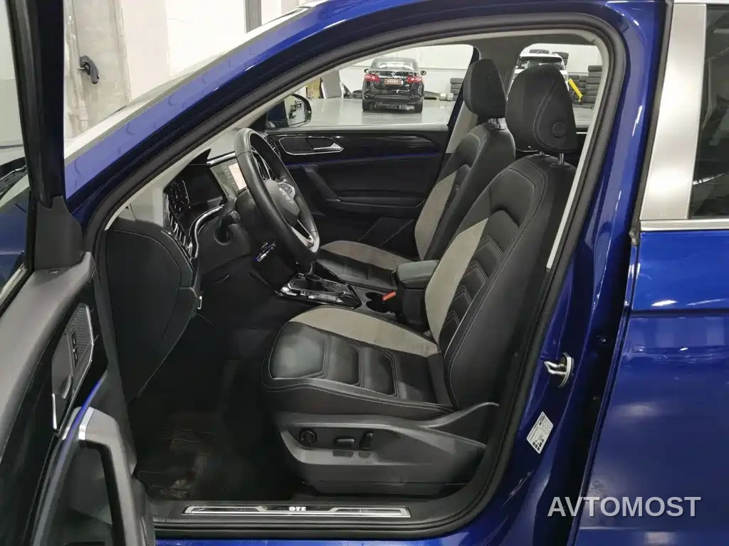 Volkswagen Tayron GTE Plug-in Hybrid 2020 Model 1.4T Luxury — фото 9