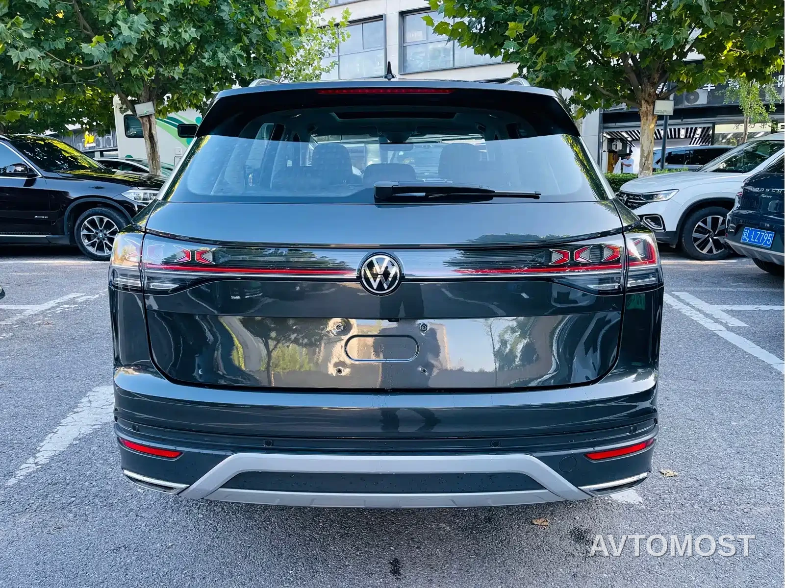 Volkswagen Tayron 2023 330TSI 2WD Luxury Plus Advanced Edition — фото 6