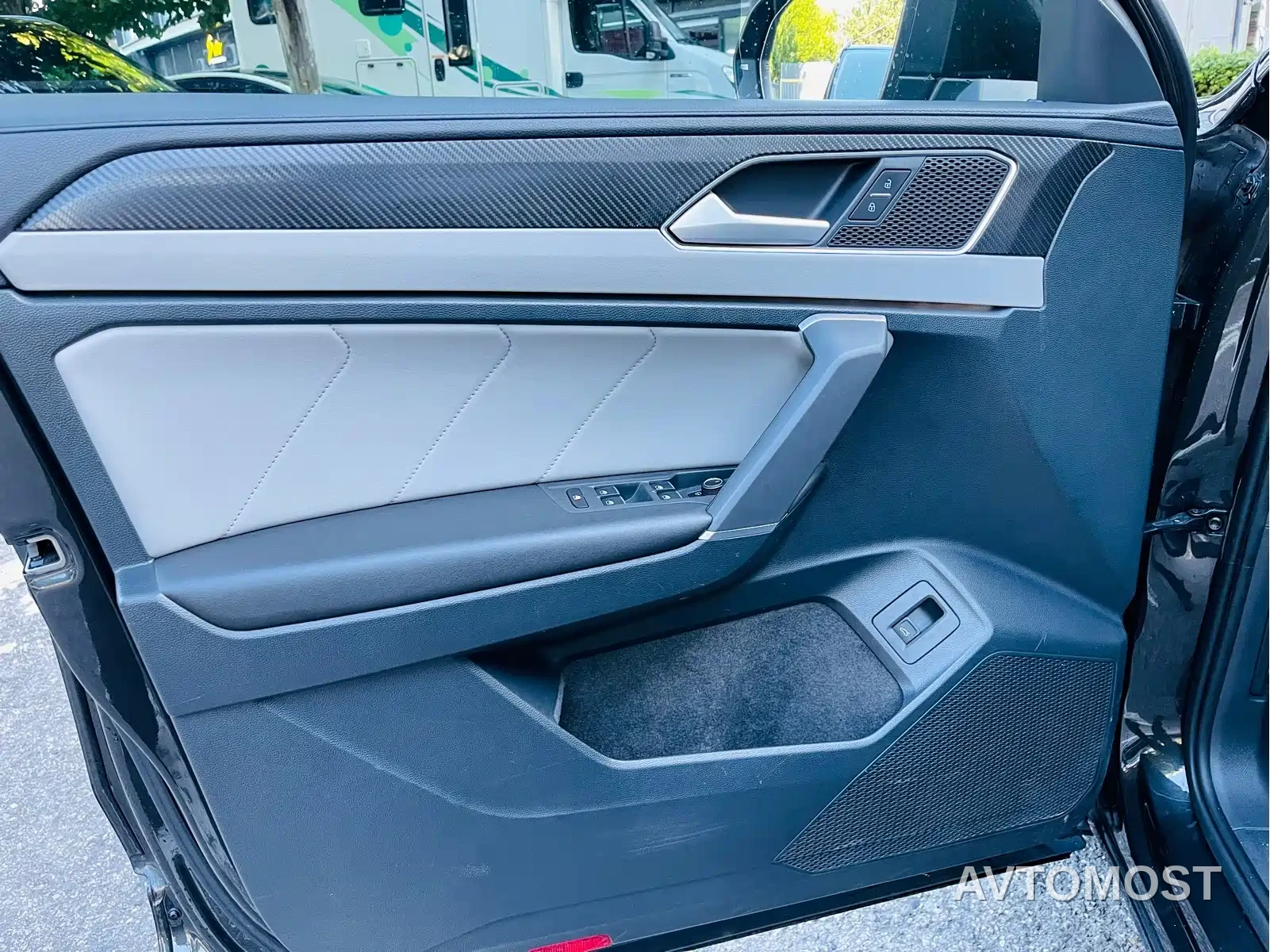 Volkswagen Tayron 2023 330TSI 2WD Luxury Plus Advanced Edition — фото 9