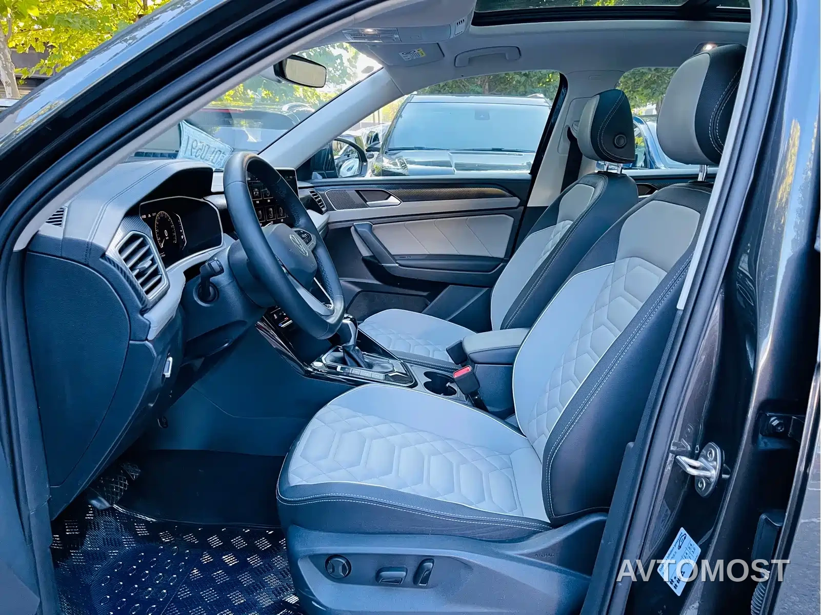 Volkswagen Tayron 2023 330TSI 2WD Luxury Plus Advanced Edition — фото 10