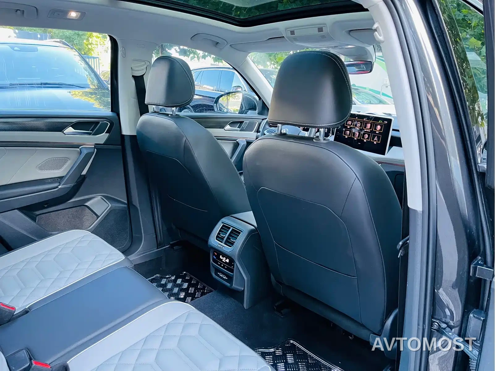 Volkswagen Tayron 2023 330TSI 2WD Luxury Plus Advanced Edition — фото 25