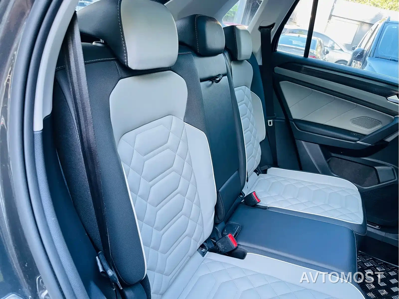 Volkswagen Tayron 2023 330TSI 2WD Luxury Plus Advanced Edition — фото 26