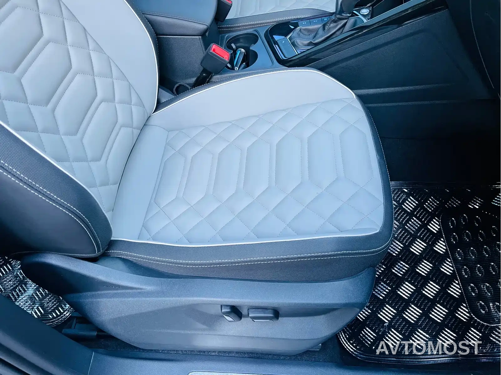 Volkswagen Tayron 2023 330TSI 2WD Luxury Plus Advanced Edition — фото 30