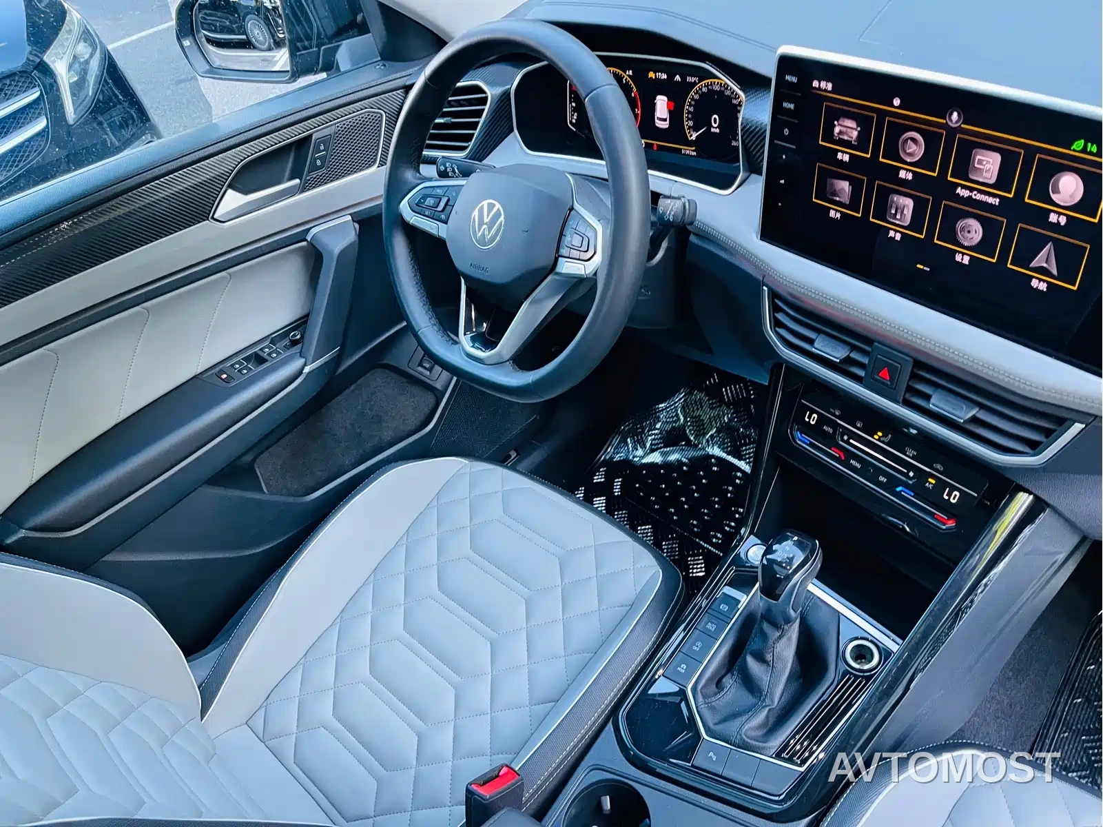 Volkswagen Tayron 2023 330TSI 2WD Luxury Plus Advanced Edition — фото 32