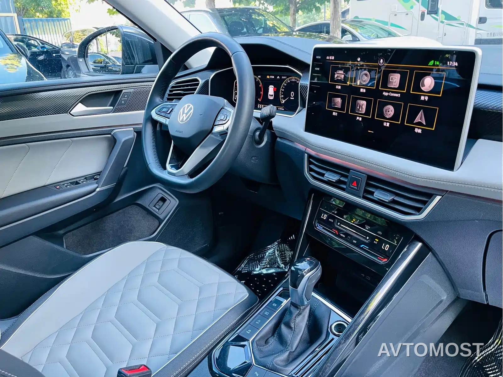Volkswagen Tayron 2023 330TSI 2WD Luxury Plus Advanced Edition — фото 36