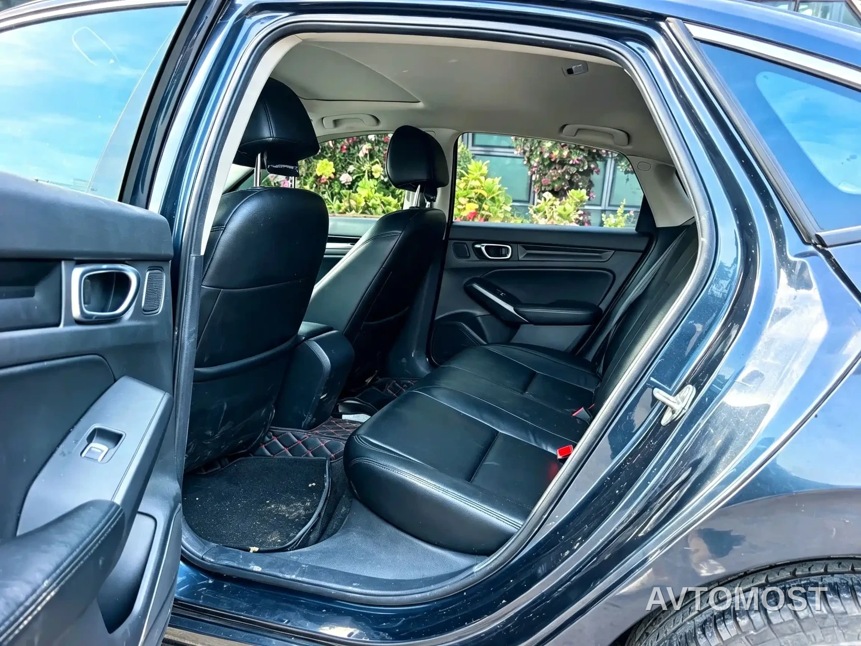 Honda Civic 2022 240TURBO CVT Sport Edition — фото 7