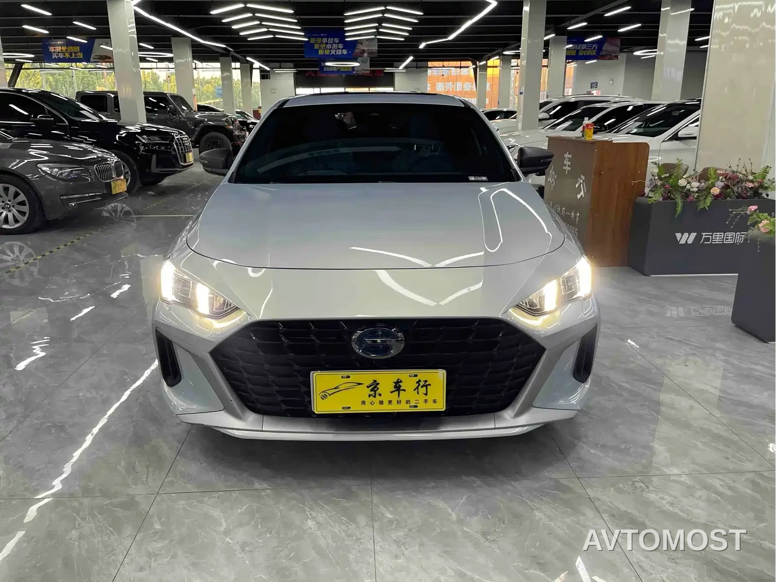 GAC Trumpchi Emkoo 2023 Shadow Leopard H High-Efficiency Hybrid — фото 2