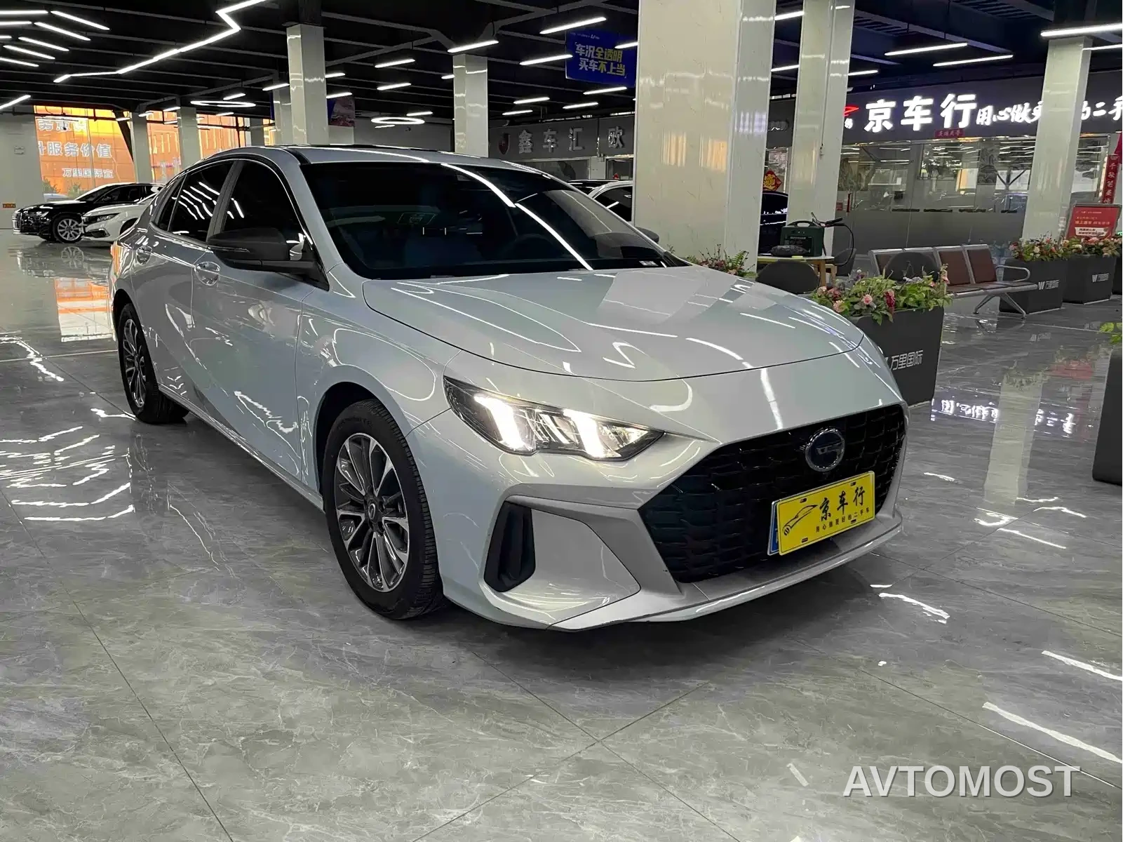 GAC Trumpchi Emkoo 2023 Shadow Leopard H High-Efficiency Hybrid — фото 3
