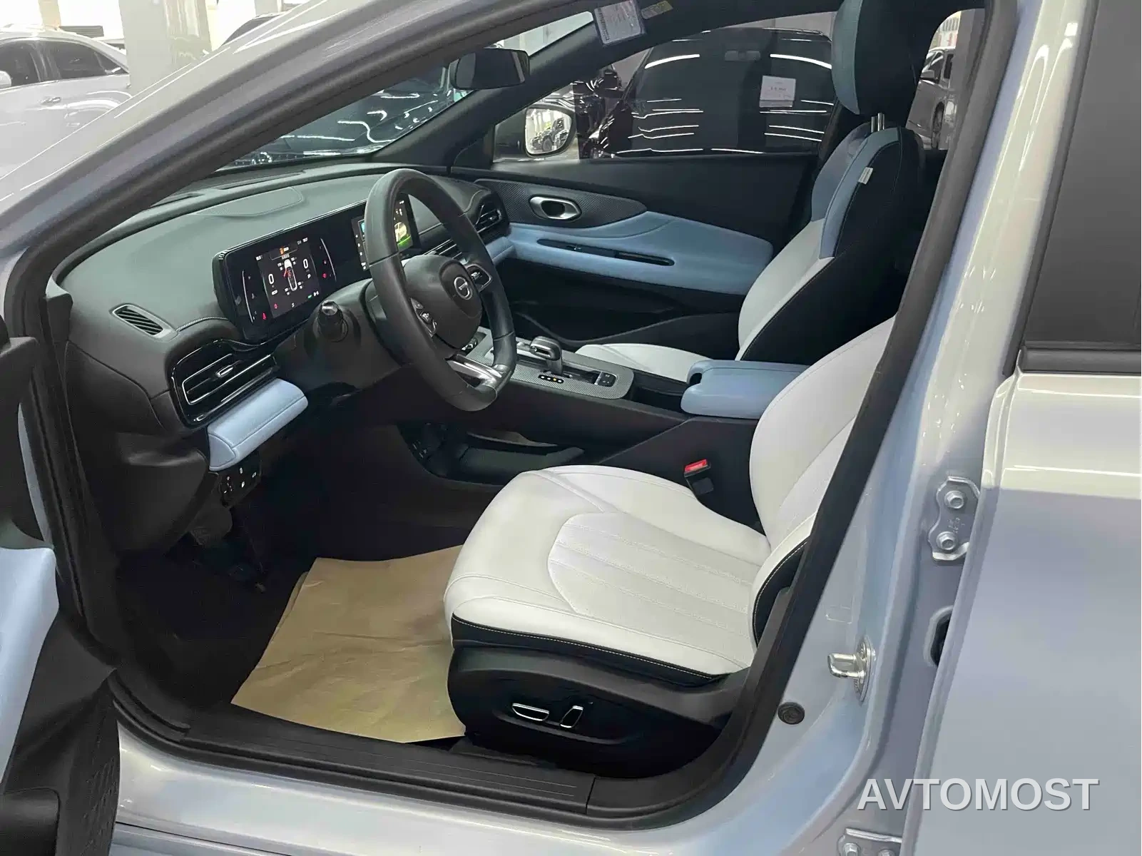 GAC Trumpchi Emkoo 2023 Shadow Leopard H High-Efficiency Hybrid — фото 10