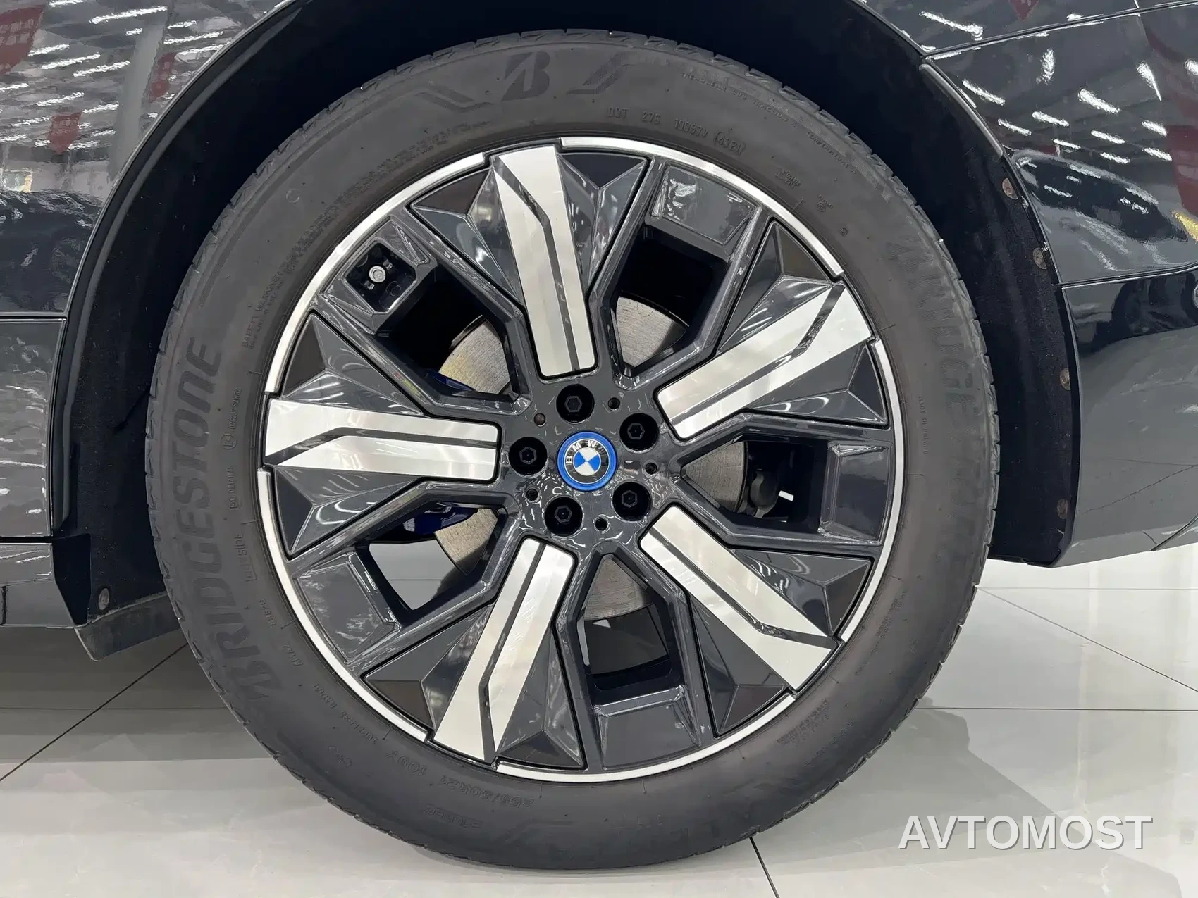 BMW iX 2022 xDrive40 — фото 14