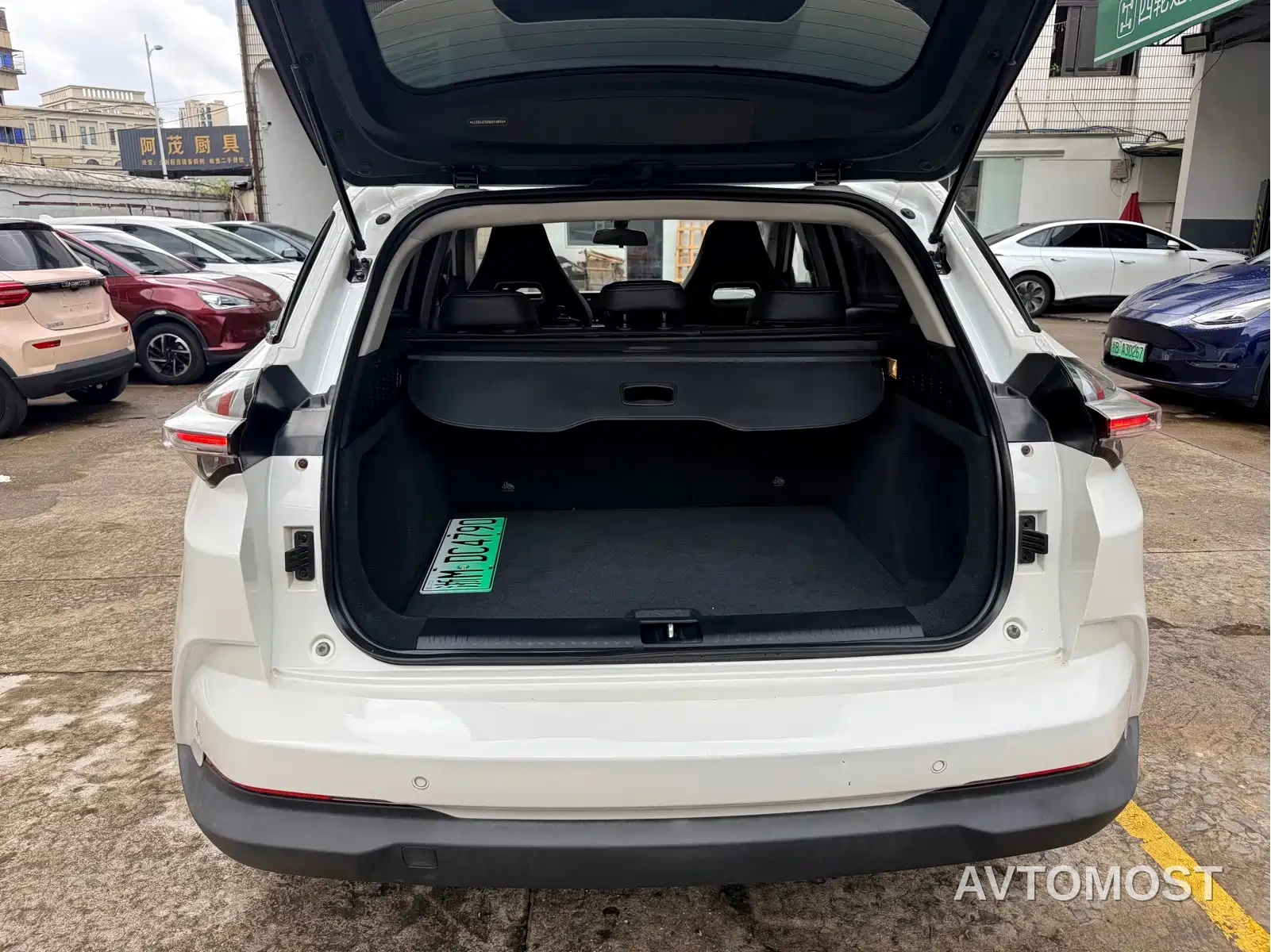 Nezha Auto Neta U 2021 Pro 400 Light Edition — фото 17