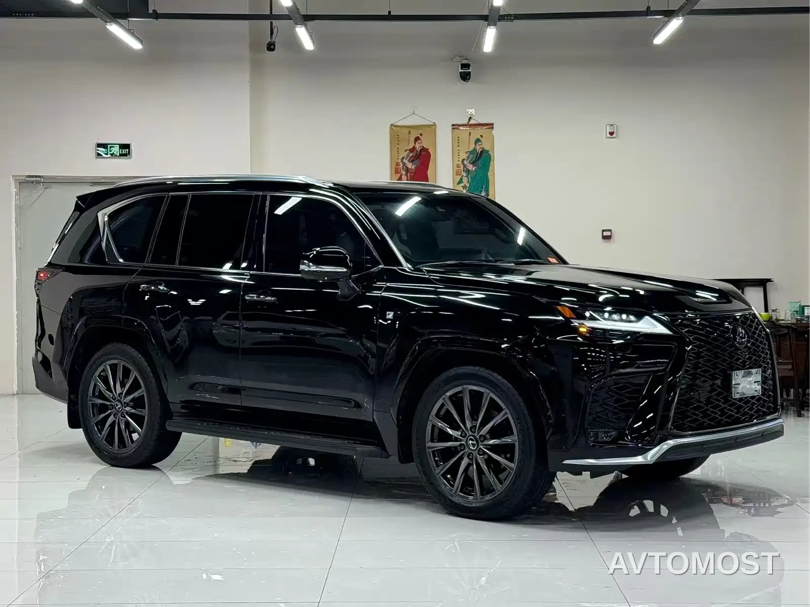 Lexus LX — фото 2